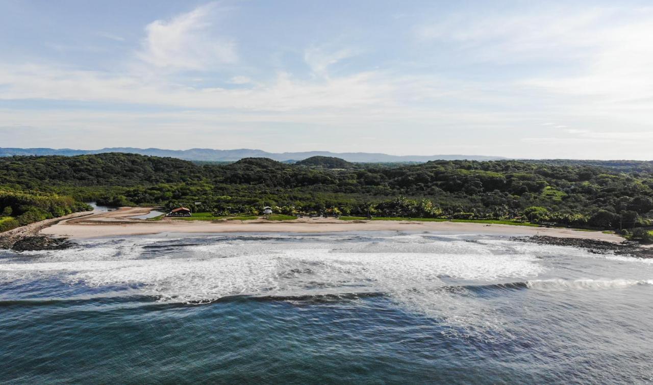 Готель Tapas & Surf Petacaltepe Екстер'єр фото